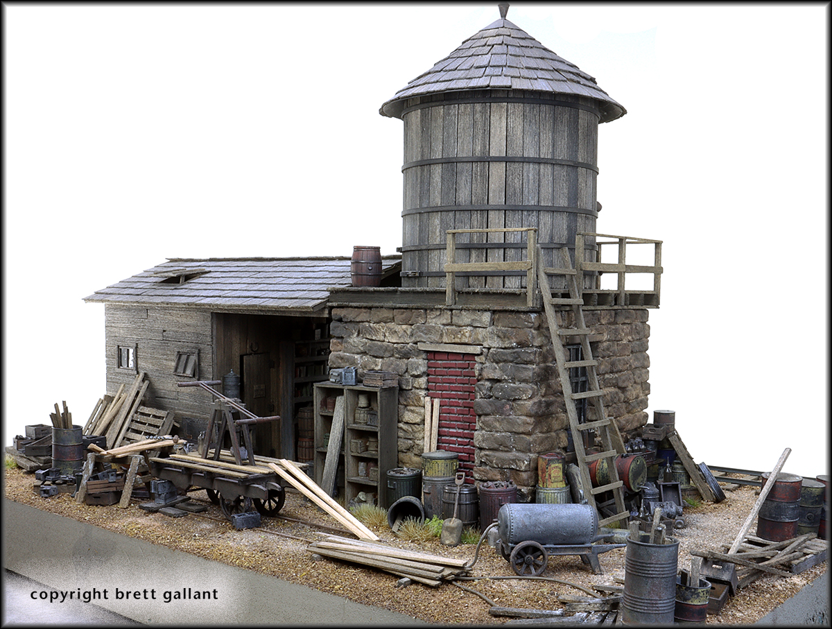 SierraWest Scale Models O Scale Water Tank and Handcar Shed